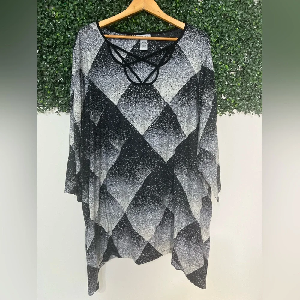 Catherines Womens Knit Tunic Size 4X Black White Checkered Rhinestone Scoop Neck - Picture 1 of 12